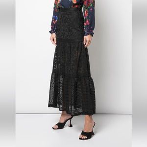 CYNTHIA ROWLEY SET
Wicker Park Lace Skirt size 2 and top size small, never worn